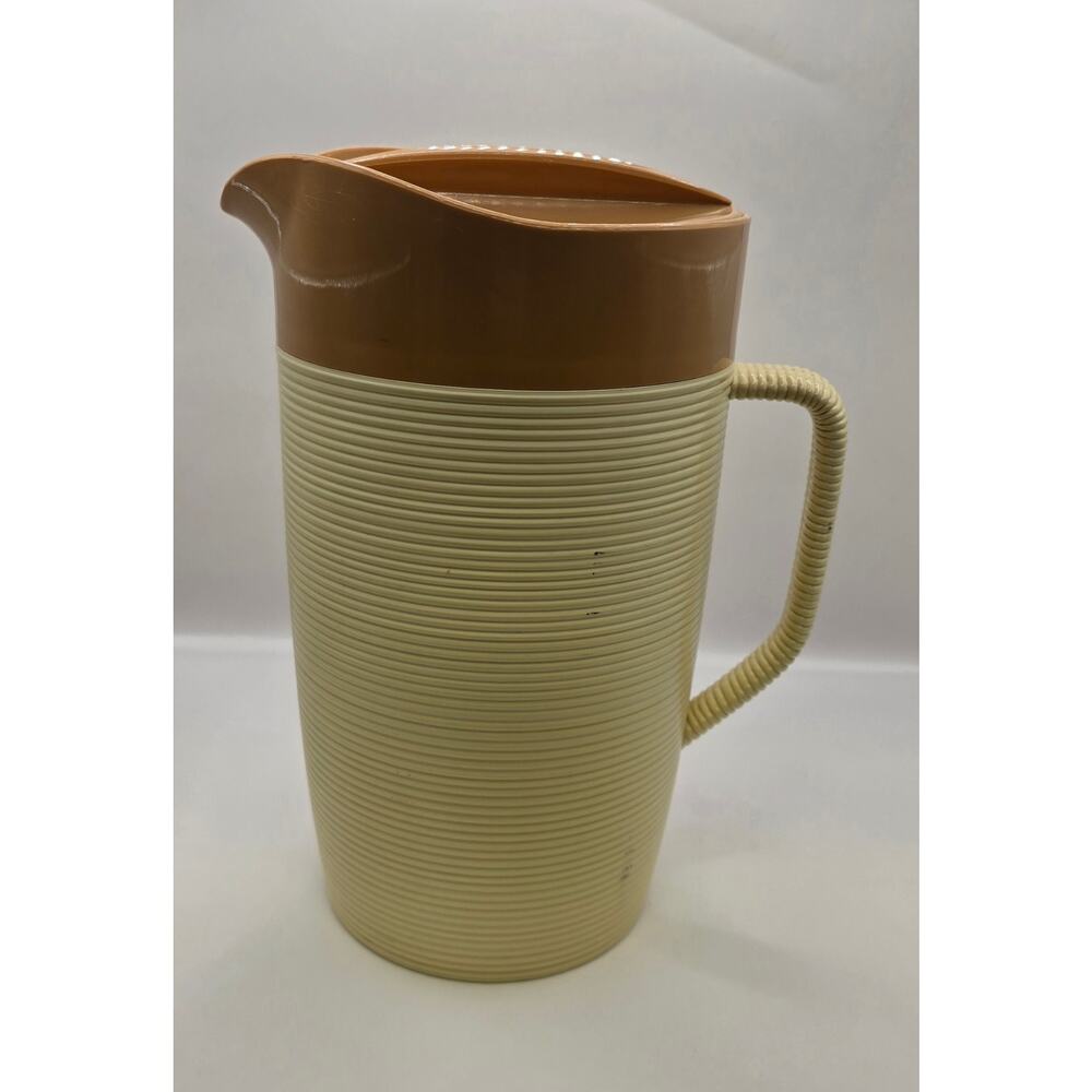 Vintage Thermo-Temp Pitcher by Mallory Randall Corp